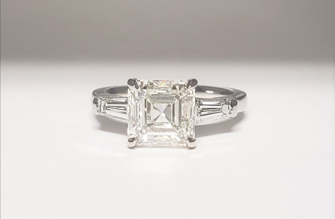 Asscher Cut Center Diamond with Baguette Side Bridal Set